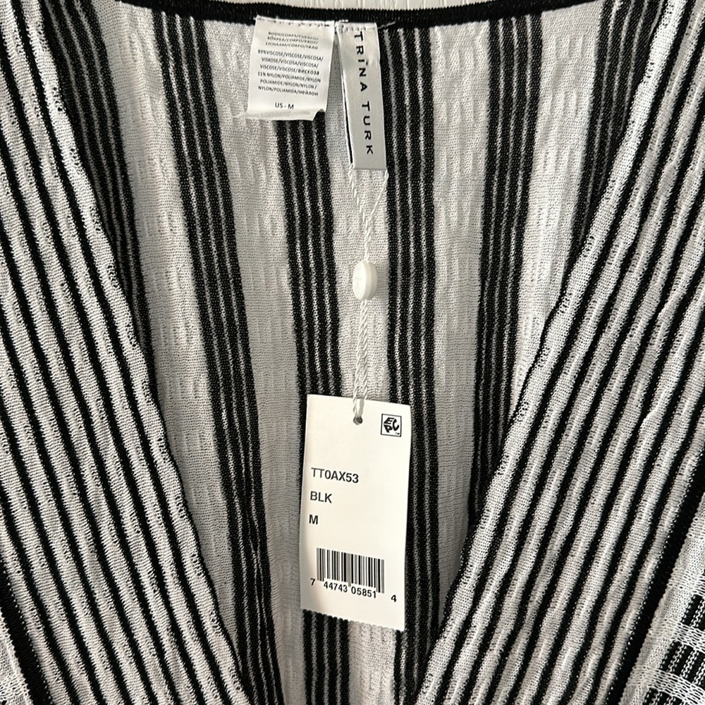 NWT Trina Turk Swim Suit Cover Up - Picture 3 of 6